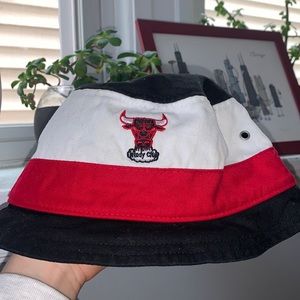 Vintage y2k youth Chicago Bulls bucket hat